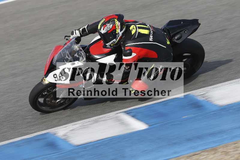 /Archiv-2024/01 26.-28.01.2024 Moto Center Thun Jerez/Gruppe schwarz-black/941